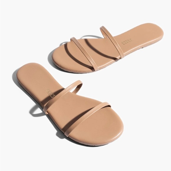 TKEES Shoes - TKEES GEMMA TAN TWO STRAP SANDALS SIZE 10 NEW